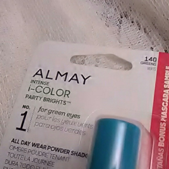 Makeup - Picture 6 of 8